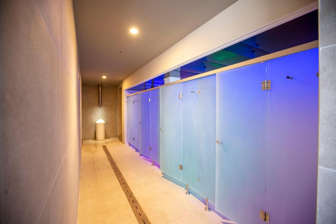 Panafrica Hotel Boutique & Spa Bata Exteriör bild